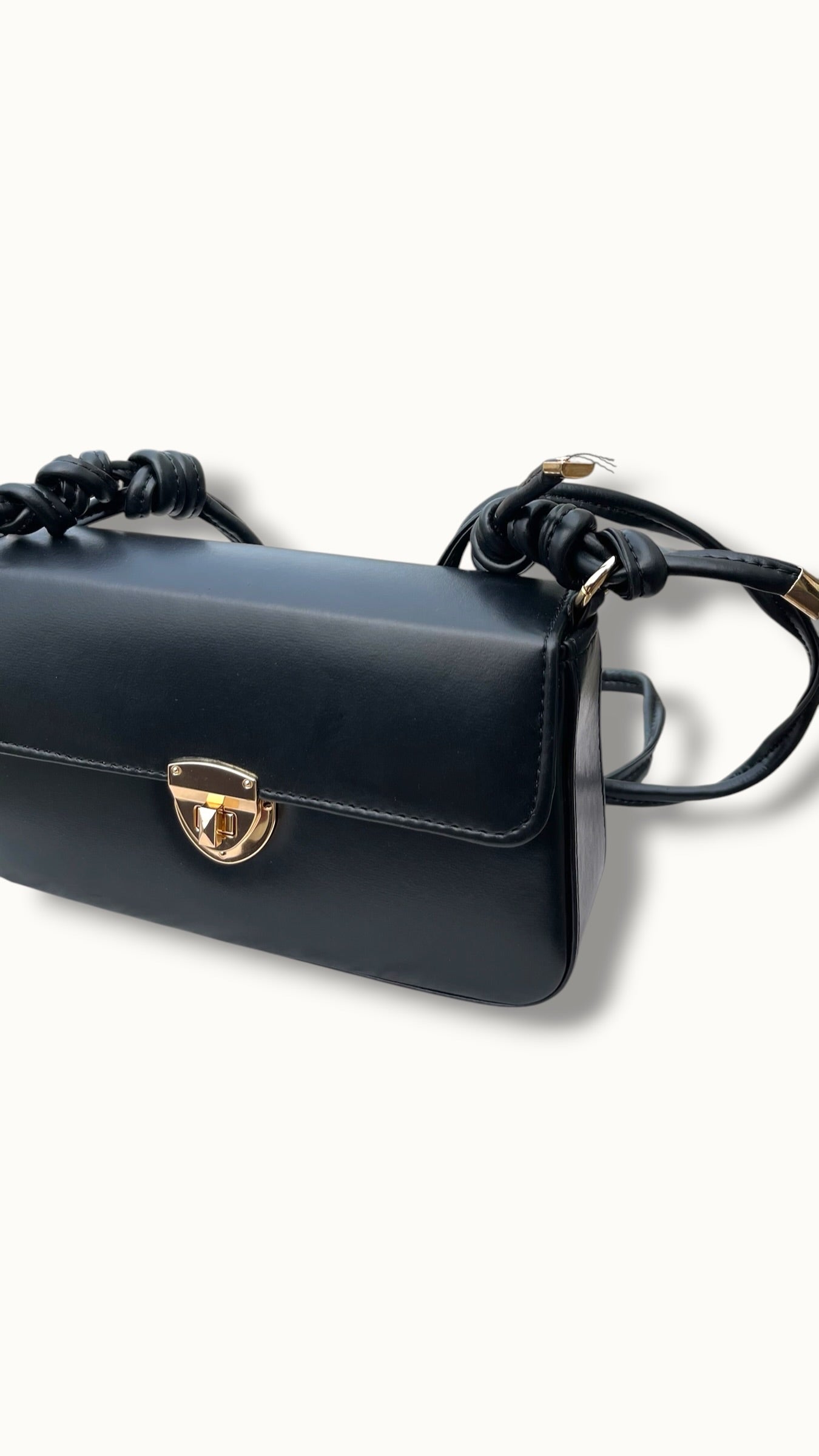 Charmé Classic - Black