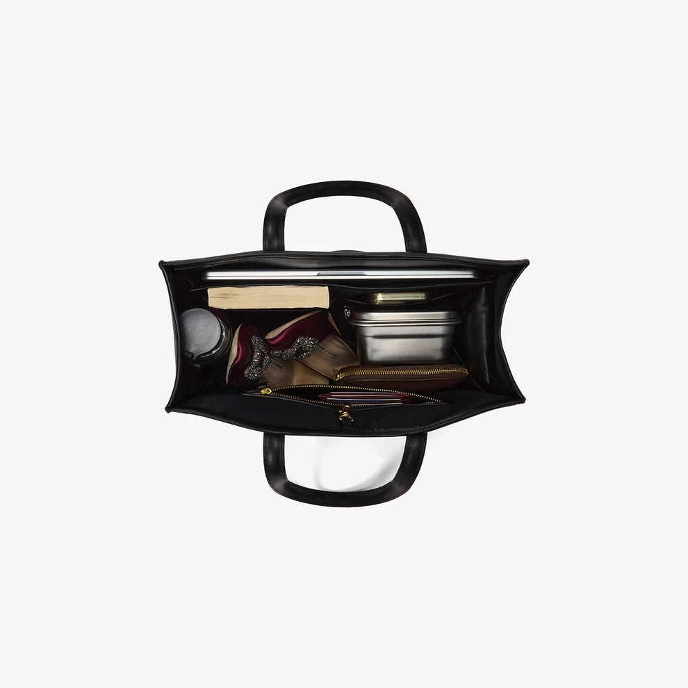 Capesse Black