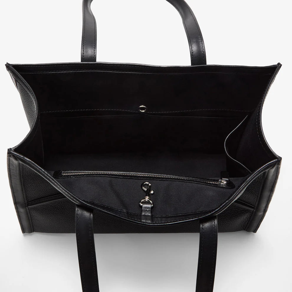 Capesse Black
