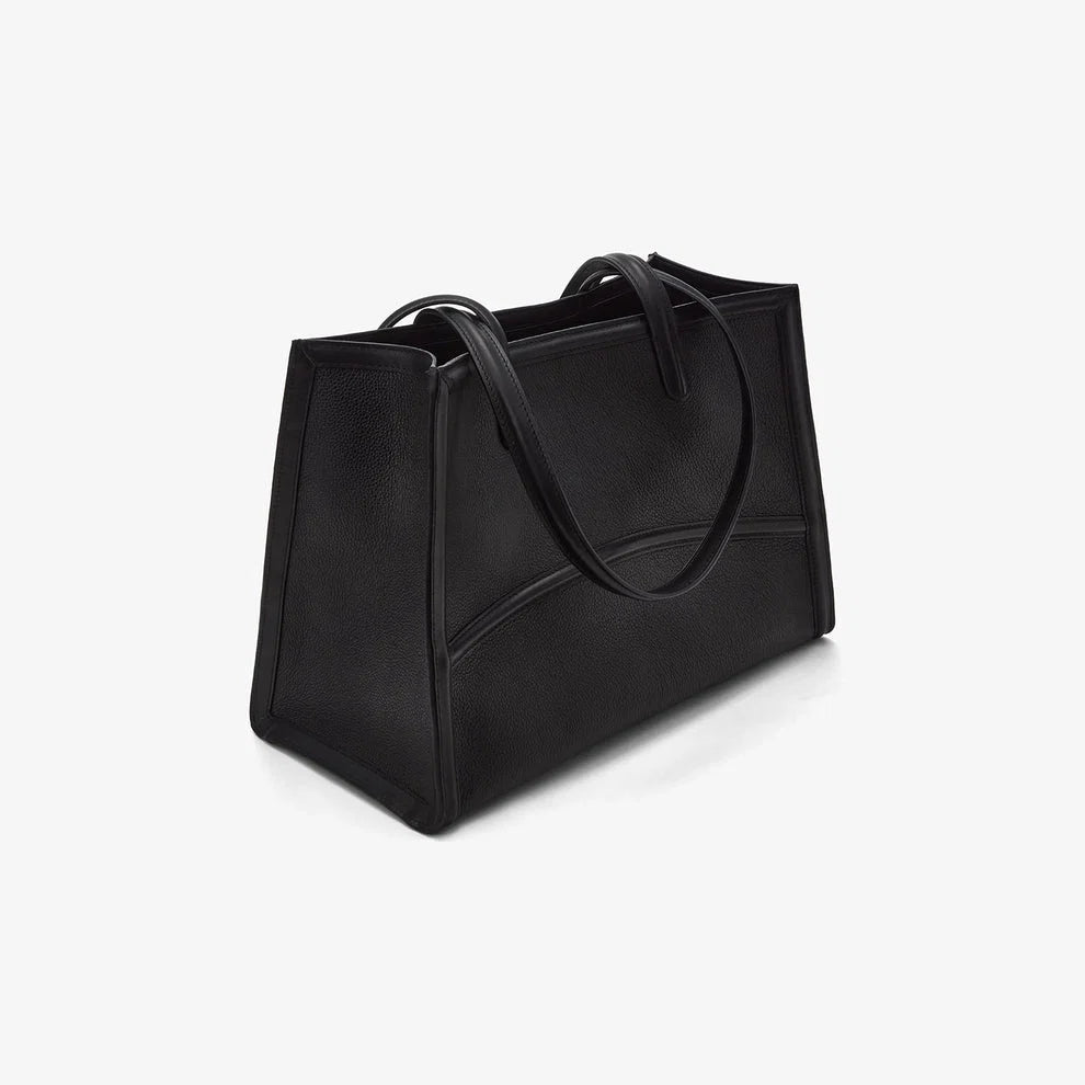 Capesse Black
